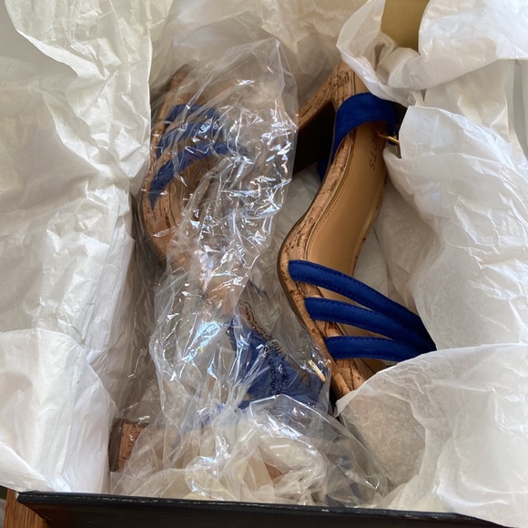 Talbots sandals. - Picture 5 of 7